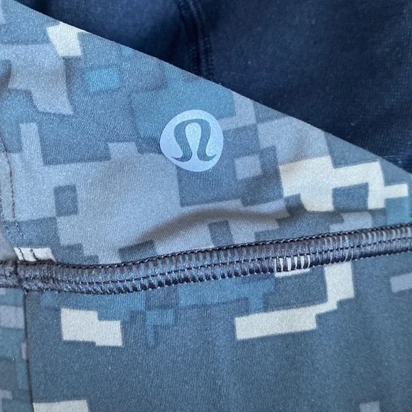 Lululemon Sports Bra - Picture 3 of 5
